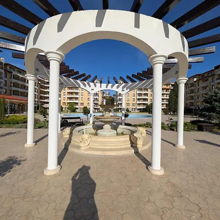 Royal Sun, Private Luxury 56 M, Pools, Mountain View דירה