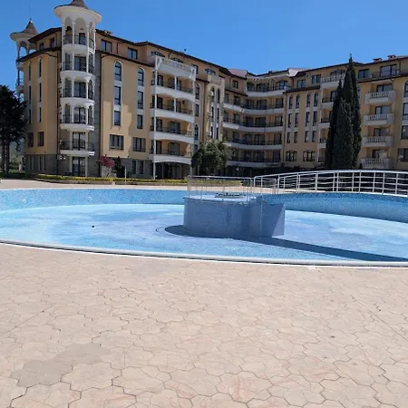 דירה Royal Sun, Private Luxury 56 M, Pools, Mountain View סאני ביץ'