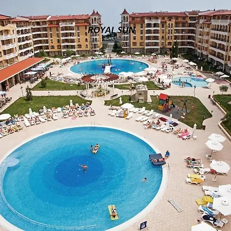 Royal Sun, Private Luxury 56 M, Pools, Mountain View Apartment